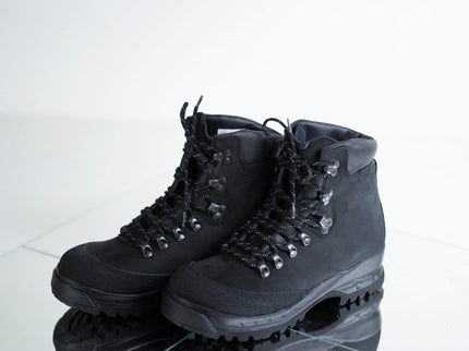 553P Black Hiking Boots – Waterproof Nubuck Leather with Reinforced Toe Cap - Daily Nomad