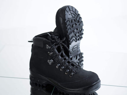 553P Black Hiking Boots – Waterproof Nubuck Leather with Reinforced Toe Cap - Daily Nomad