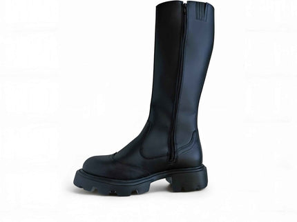 {{ product.title }} | Daily Nomad EU — Sustainable {{ product.type }}