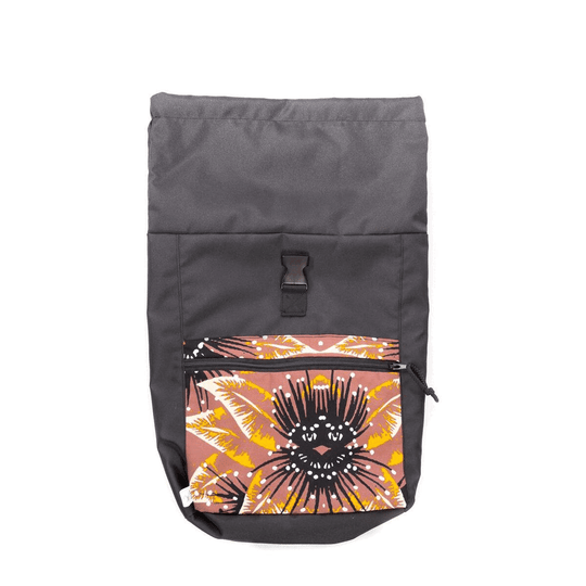 Drinbags Icy Patch roll-top backpack capacity demonstration