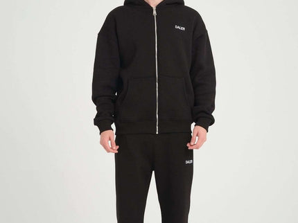 Basic heavyweight black zipper hoodie on male model, featuring DALER embroidery, oversize fit, and casual style.