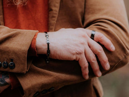 Cody – Black Ceramic Bracelet for Men by Leomani - Daily Nomad