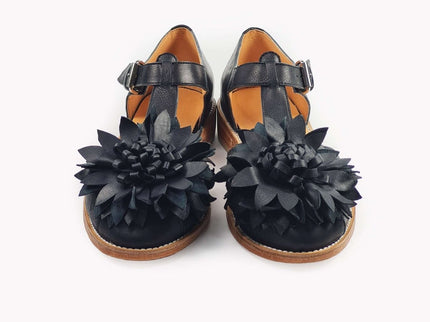 Daz Studio – Handmade Fisherman - Style Leather Sandals - Black Flower - Daily Nomad