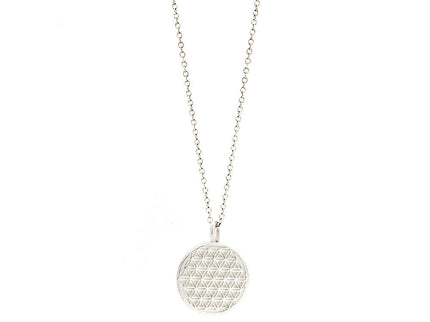{{ product.title }} — Sustainable {{ product.type }} by Daily Nomad. Ethically made in Europe.