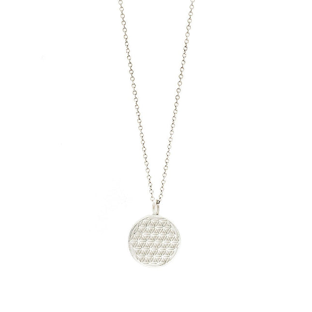 {{ product.title }} — Sustainable {{ product.type }} by Daily Nomad. Ethically made in Europe.
