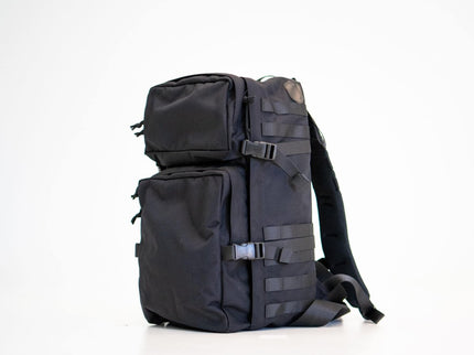 {{ product.title }} | Daily Nomad EU — Sustainable {{ product.type }}