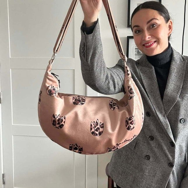 Garbanota – Velour Hobo Bag (Adjustable Strap, Machine Washable) - Brown Leopard Tulips - Daily Nomad