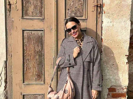 Garbanota – Velour Hobo Bag (Adjustable Strap, Machine Washable) - Brown Leopard Tulips - Daily Nomad