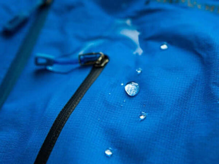 GoGoNano EcoProtect – Eco - Friendly Leather & Fabric Waterproofing Spray - Daily Nomad