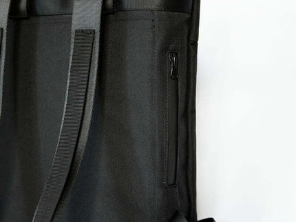 HØLAR Weatherproof Backpack