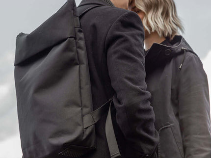 HØLAR Weatherproof Backpack