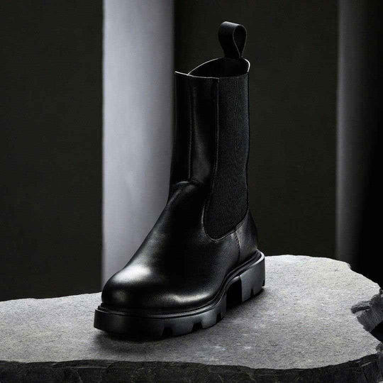 Black KIRA Chelsea Rebel boots with inner zipper