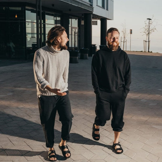 OmaKing Lauri sandals in Black
