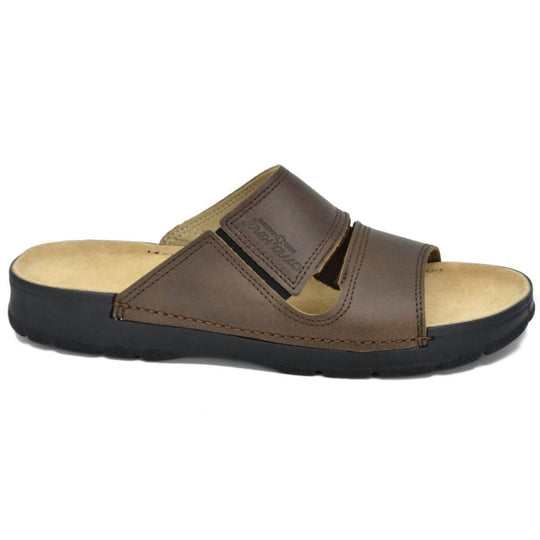 OmaKing Miku sandals in Brown