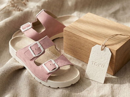 {{ product.title }} — Sustainable {{ product.type }} by Daily Nomad. Ethically made in Europe.