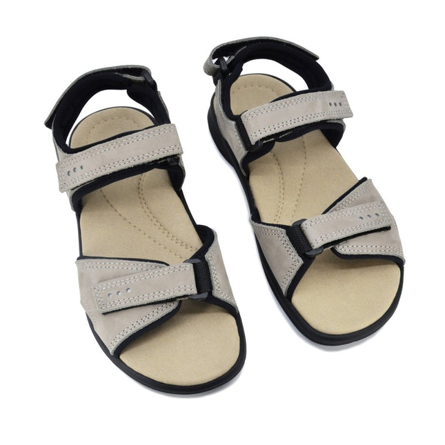 {{ product.title }} — Sustainable {{ product.type }} by Daily Nomad. Ethically made in Europe.