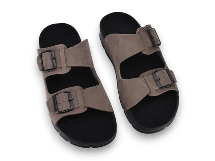 {{ product.title }} — Sustainable {{ product.type }} by Daily Nomad. Ethically made in Europe.