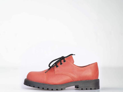 Red Widgets – Unisex Leather Shoes Made in Estonia - Daily Nomad