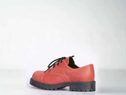 Red Widgets – Unisex Leather Shoes Made in Estonia - Daily Nomad