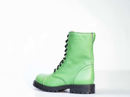 {{ product.title }} — Sustainable {{ product.type }} by Daily Nomad. Ethically made in Europe.