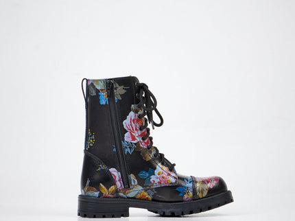 {{ product.title }} — Sustainable {{ product.type }} by Daily Nomad. Ethically made in Europe.