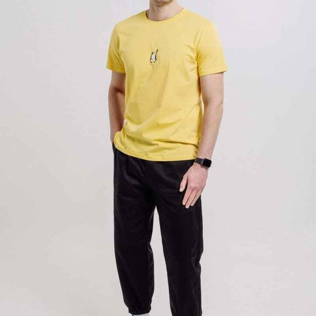 Sossu – Unisex Lightweight Embroidered Cotton Emperor Penguin T-shirt - Yellow - Daily Nomad
