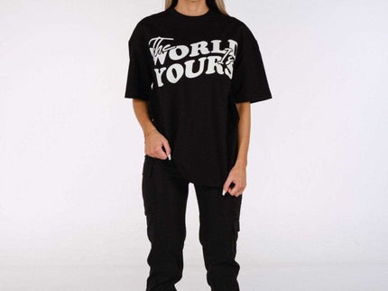 Streetwear T-Shirt The World Is Yours - Black - Daily Nomad