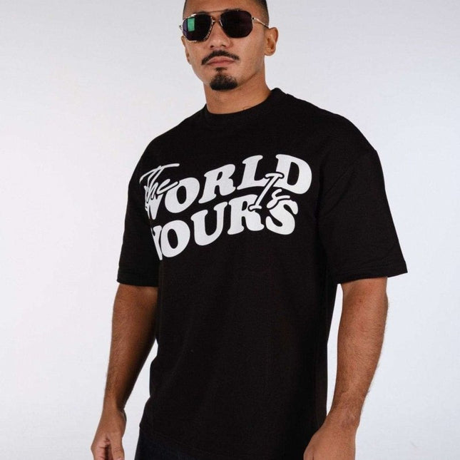 Streetwear T-Shirt The World Is Yours - Black - Daily Nomad