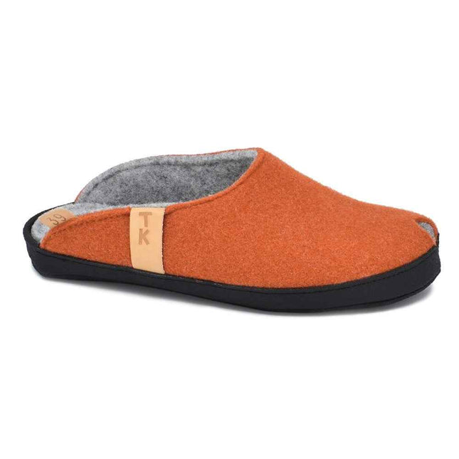 {{ product.title }} — Sustainable {{ product.type }} by Daily Nomad. Ethically made in Europe.