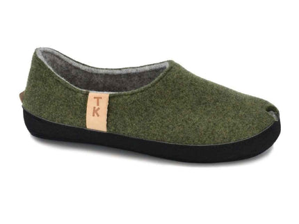 TOKU Budapest Lambswool Slippers – Moss Green, Handmade in Estonia - Daily Nomad