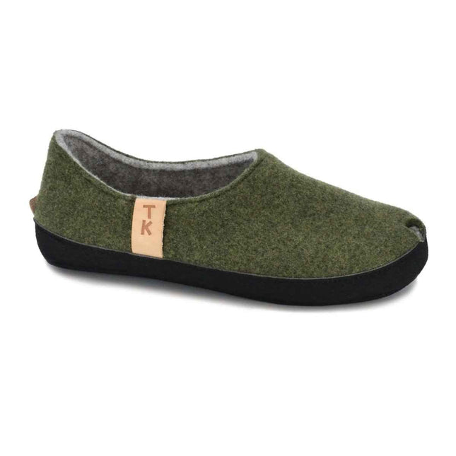 TOKU Budapest Lambswool Slippers – Moss Green, Handmade in Estonia - Daily Nomad