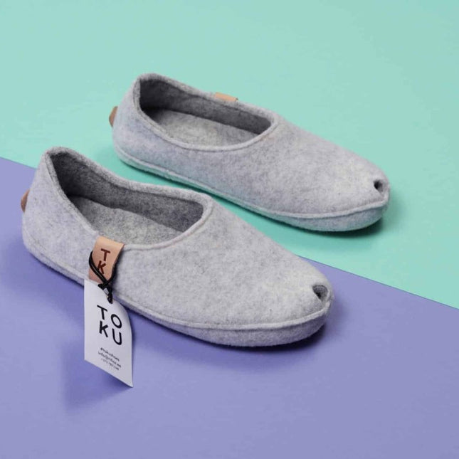 TOKU Budapest Slippers – Lambswool Lined & Handmade – White Felt - Daily Nomad