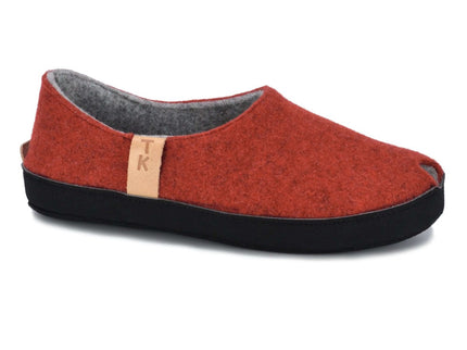TOKU Budapest Slippers - Red - Daily Nomad