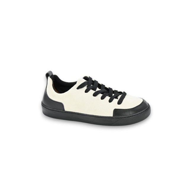{{ product.title }} — Sustainable {{ product.type }} by Daily Nomad. Ethically made in Europe.