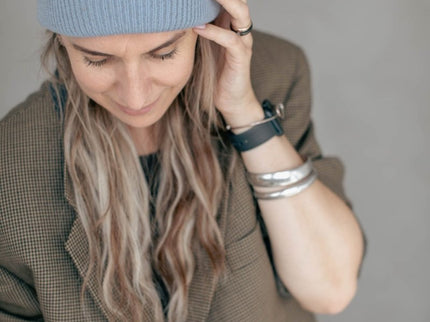 Ultra - Soft Beanie With A Giraffe Label - Daily Nomad